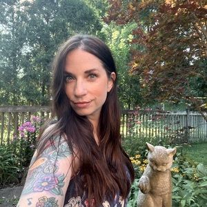 Meet your Posher, Andrea